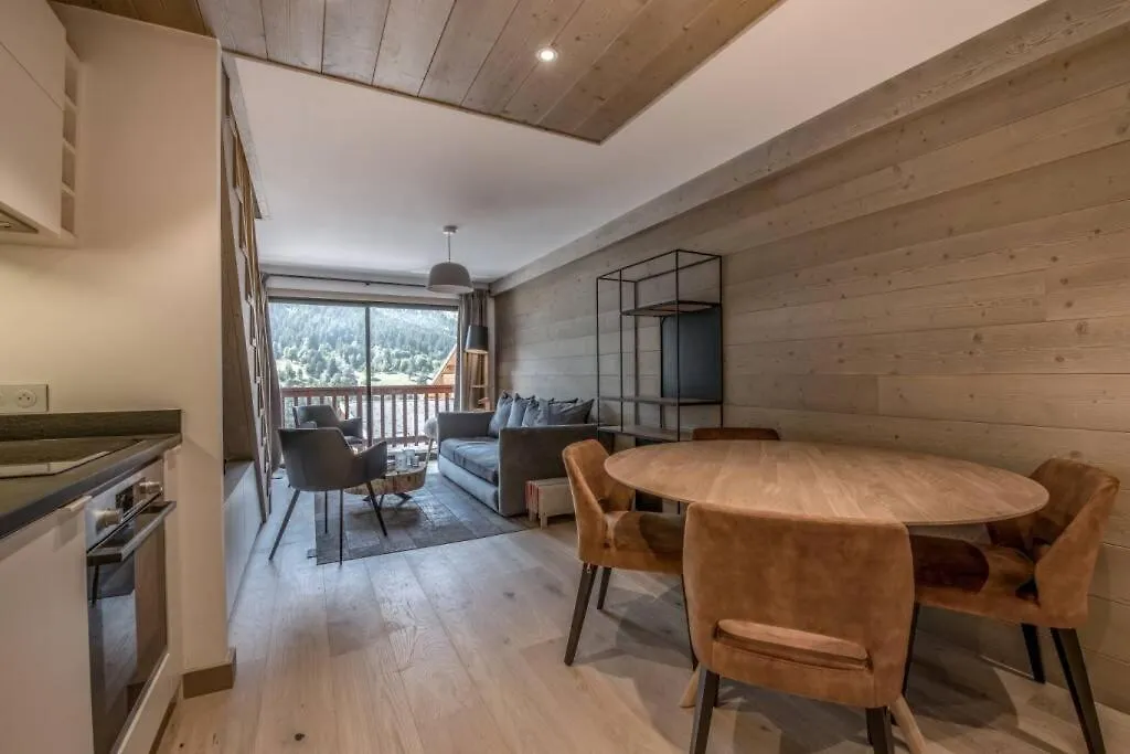 Le Lodge Des Cimes, Meribel Centre, Magnifique Duplex Cosy Appartement